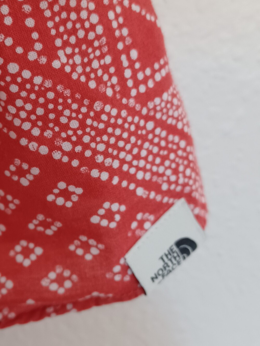 The North Face Barilles Coral Geometric Print Henley Tank Top Size Large - Picture 5 of 9